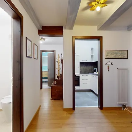 Abitaziun Gianda Verda A7 アパート