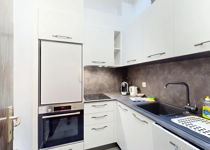 Abitaziun Gianda Verda A7 *